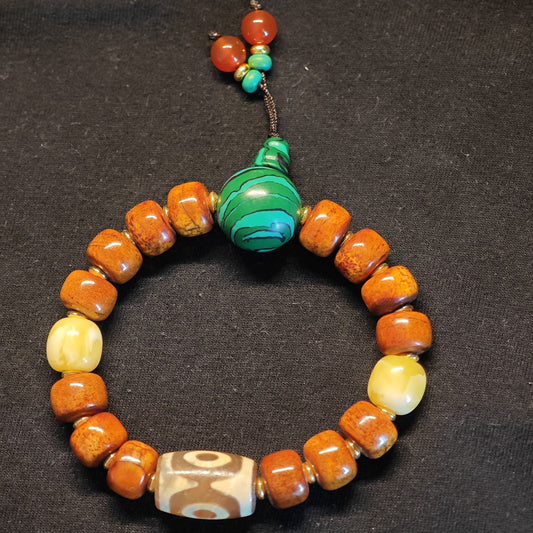 Yak Bone Bracelet with Tibetan Dzi Bead